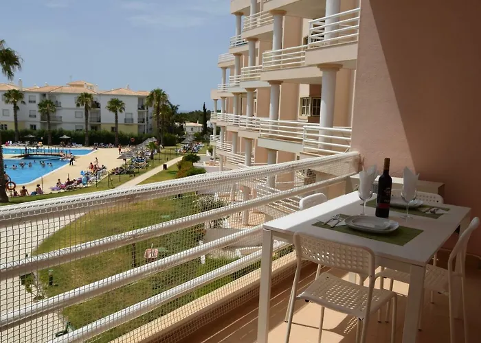 Lovely Estrela Vau - Swimming Pool View דירה